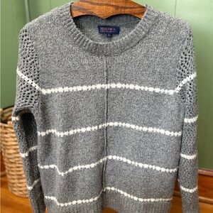 Joseph A Women's Sweater in Gray with White Stripes